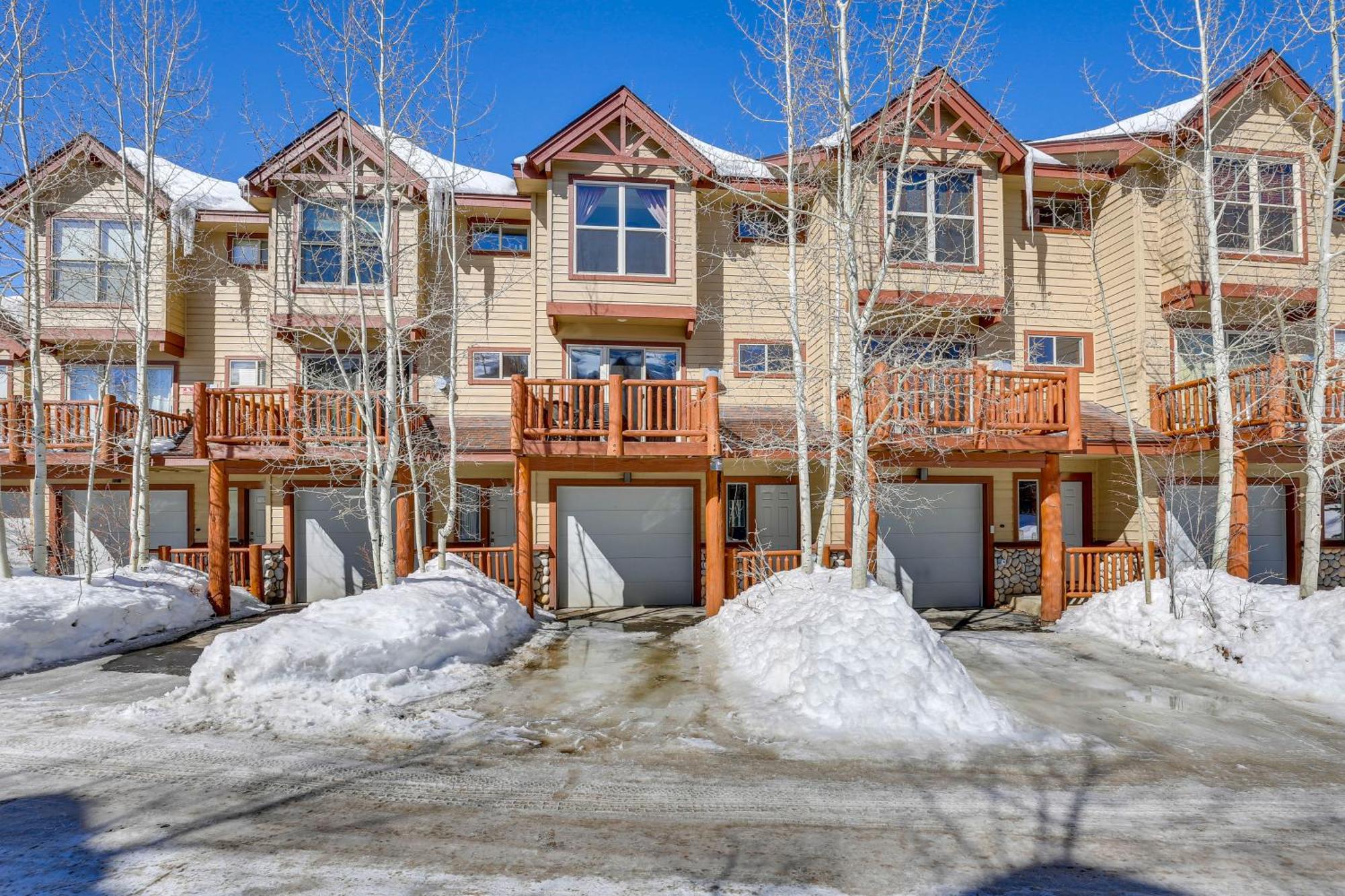 Airy Winter Park Gem With Private Outdoor Hot Tub!ヴィラ エクステリア 写真